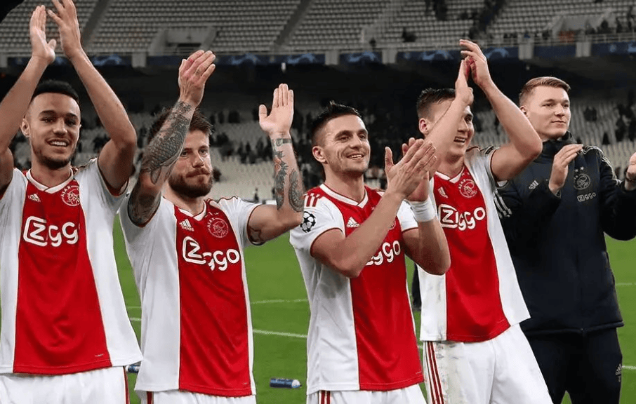 欧罗巴联赛杯:阿贾克斯vs法兰克福 荷甲传统豪门阿贾克斯坐镇主场，迎战来自德甲的法兰克福！