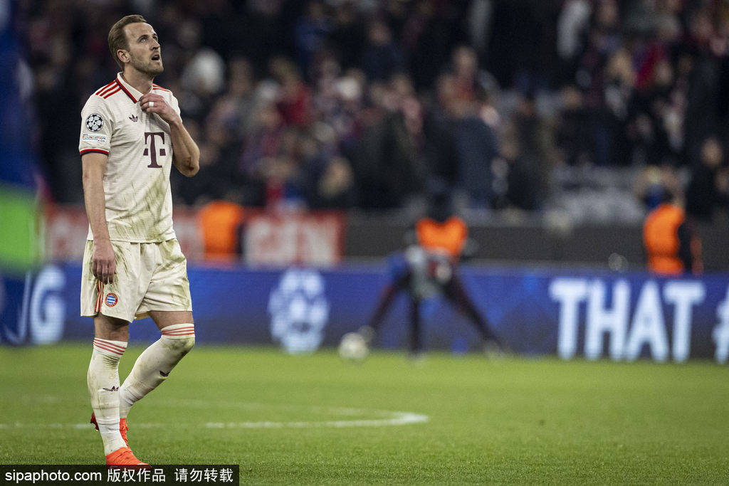 哈里·凯恩的冠军梦：德甲破例允许庆祝，莱比锡却让派对泡汤